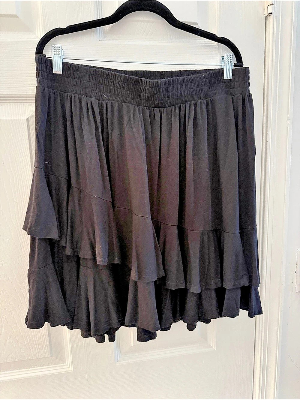 Torrid Black Tiered Ruffle Mini Skirt Size 1